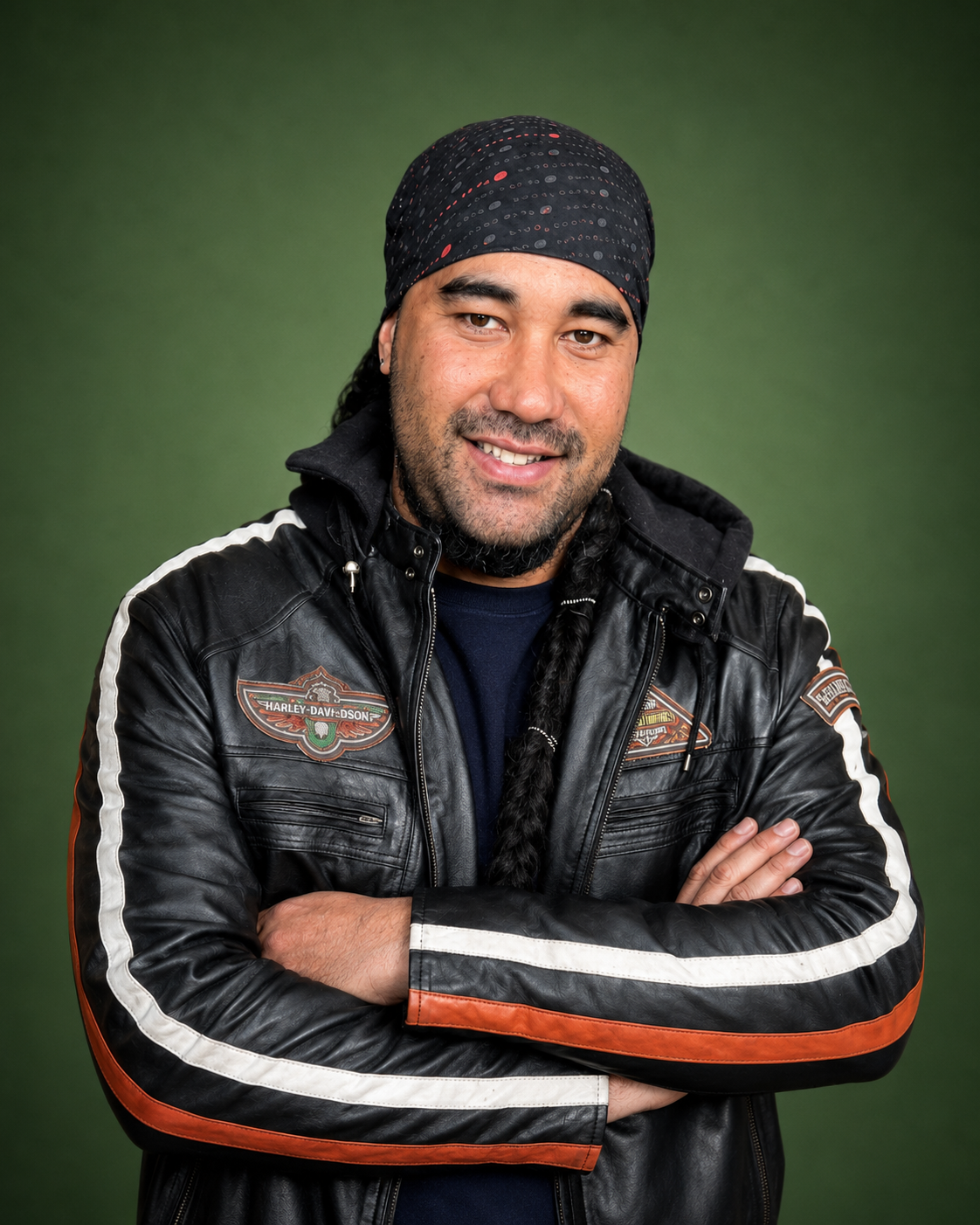 Byron Toki Heketaunga Thompson headshot